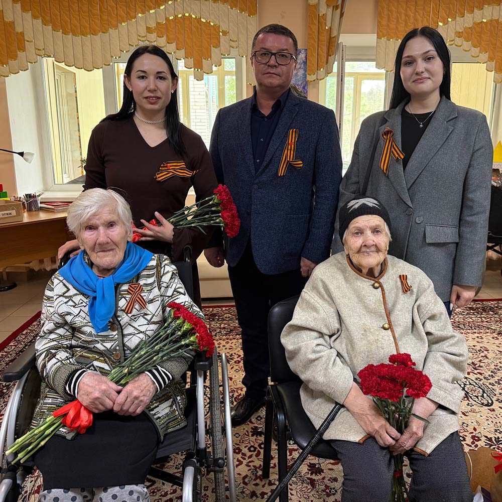 В Лесниковском доме-интернате состоялся концерт в честь 80-летия Победы в Великой Отечественной войне