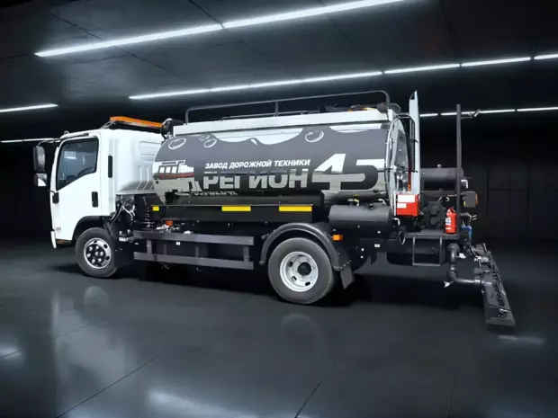 Купить Автогудронатор АС-4000 на шасси Isuzu цена «Регион 45»